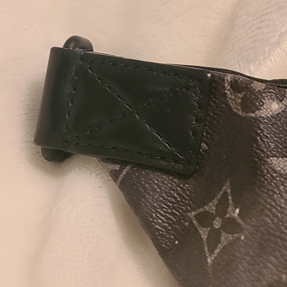 Authentic LV Louis Vuitton Special Edition Galaxy Discovery Mono Belt Bum Bag - Picture 6 of 16